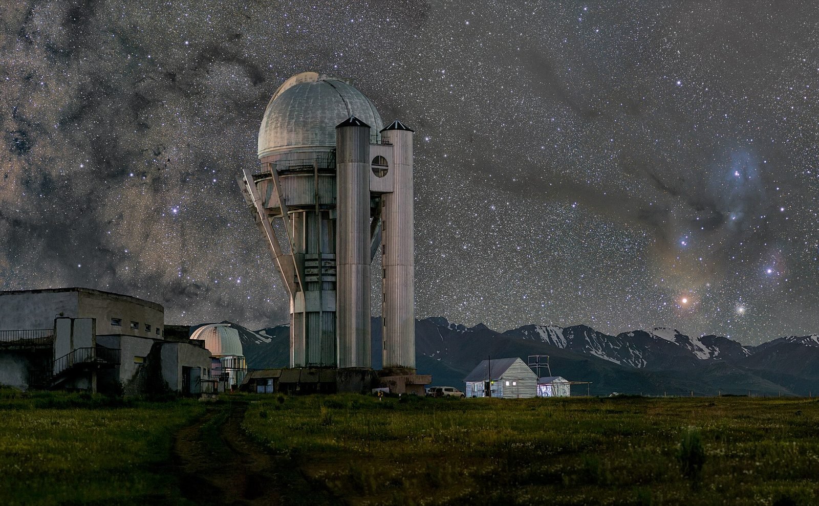 Assy-Turgen Observatory beneath the night sky