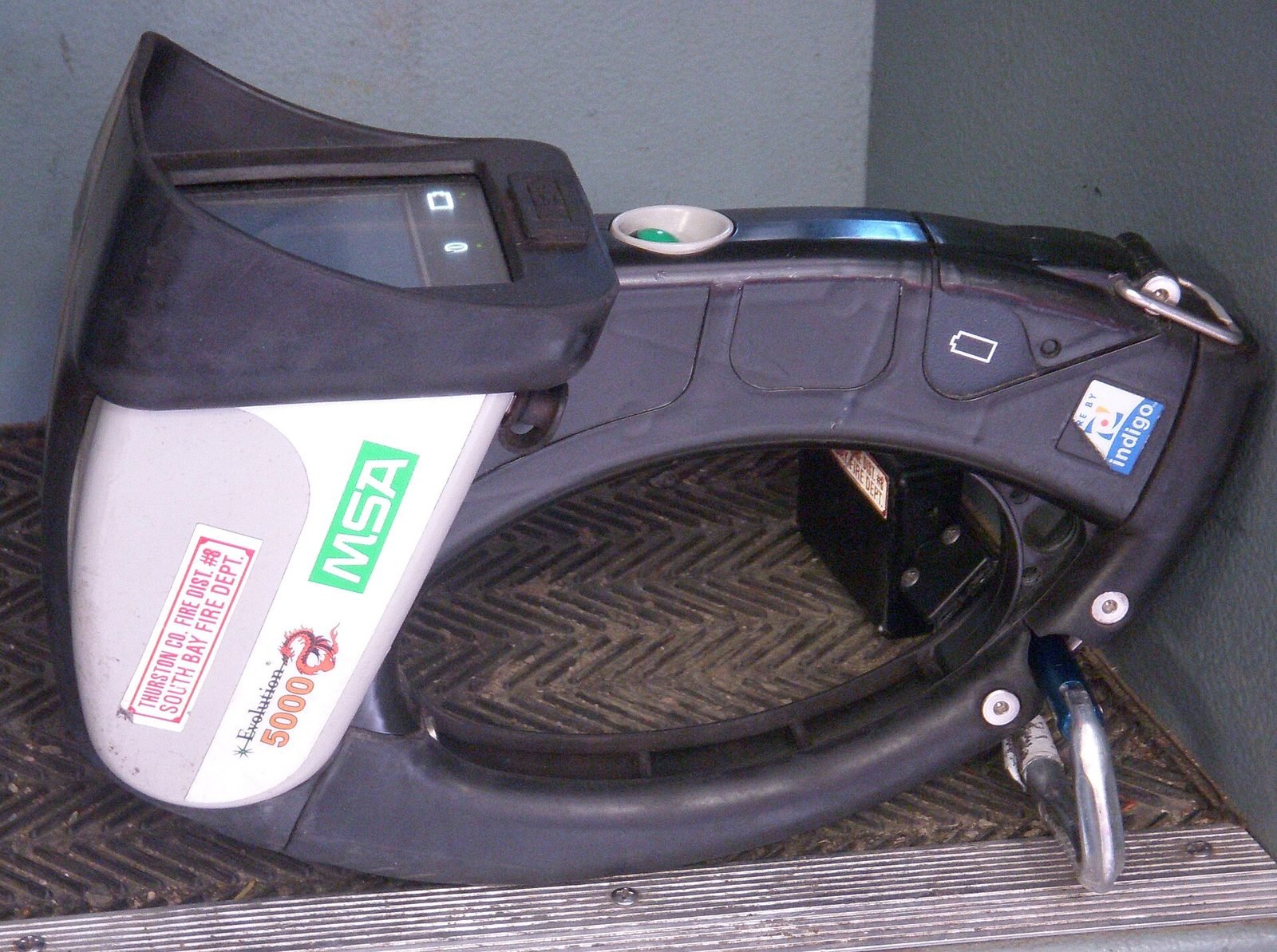 A handheld thermal camera