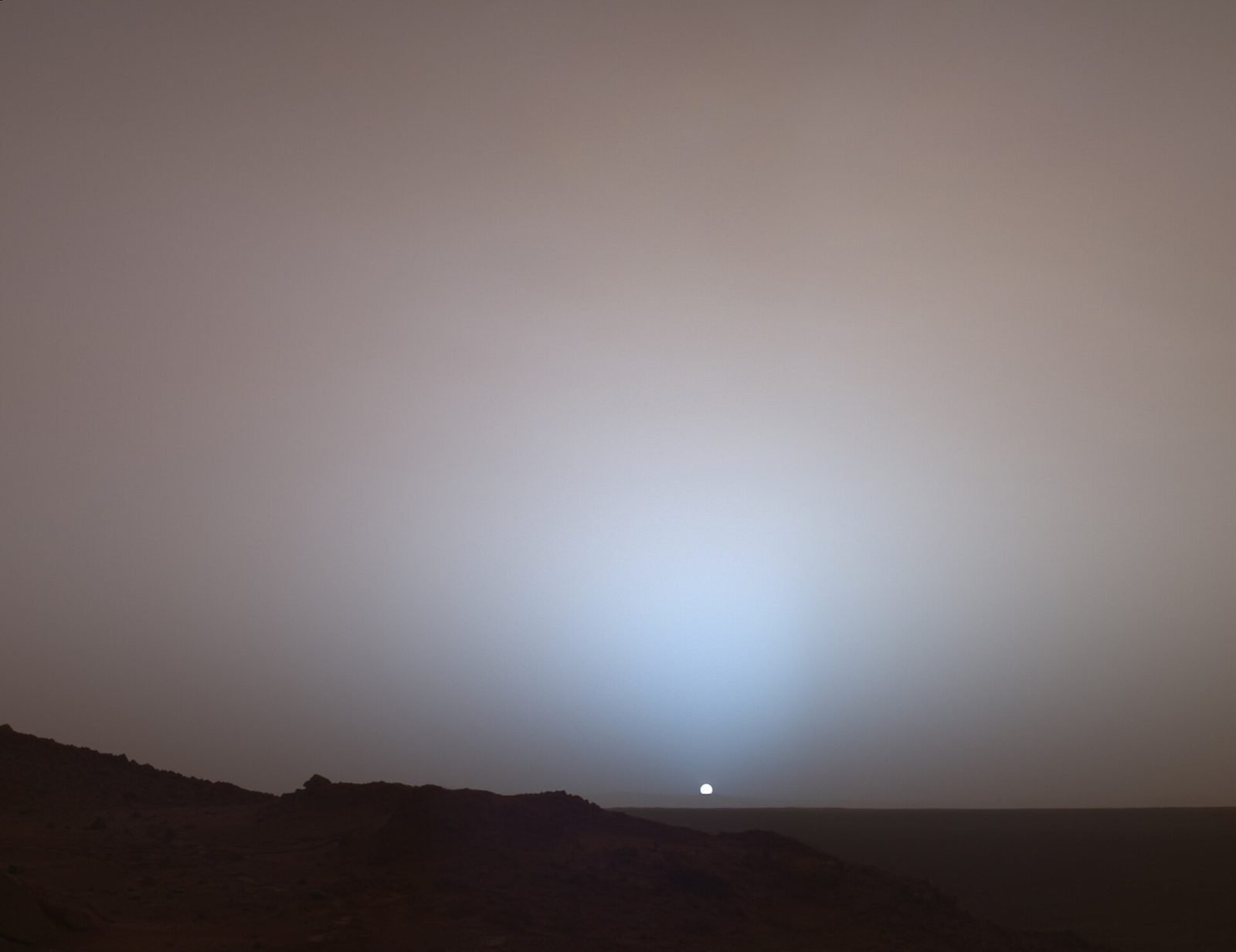 A Martian sunset recorded by a rover