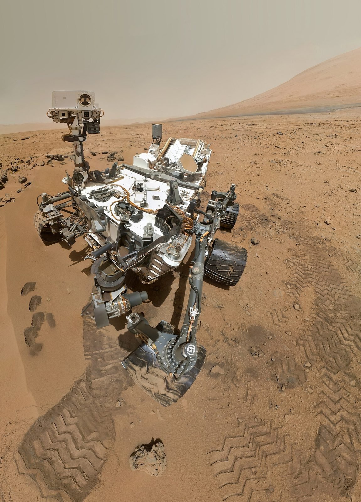 Curiosity’s assembled rover self-portrait